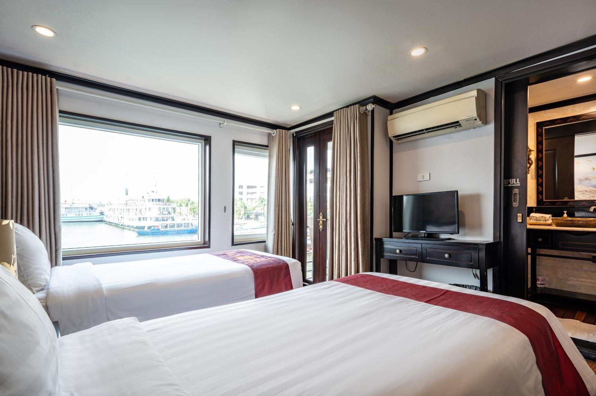 Hotel Dragon Crown Legend Cruise Hạ Long Exterior foto